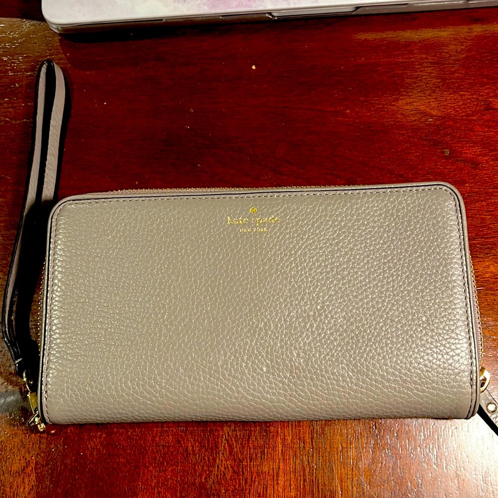 Kate Spade ♠️ wristlet and wallet